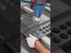 أجزاء بلاستيكية مخصصة للأنابيب المضخة تدور