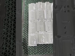 أجزاء من الفولاذ المقاوم للصدأ من الألومنيوم